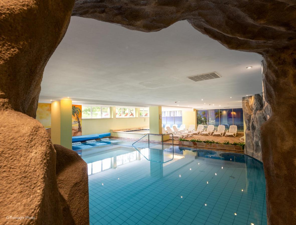 Hotel Alpen Andalo Eksteriør billede