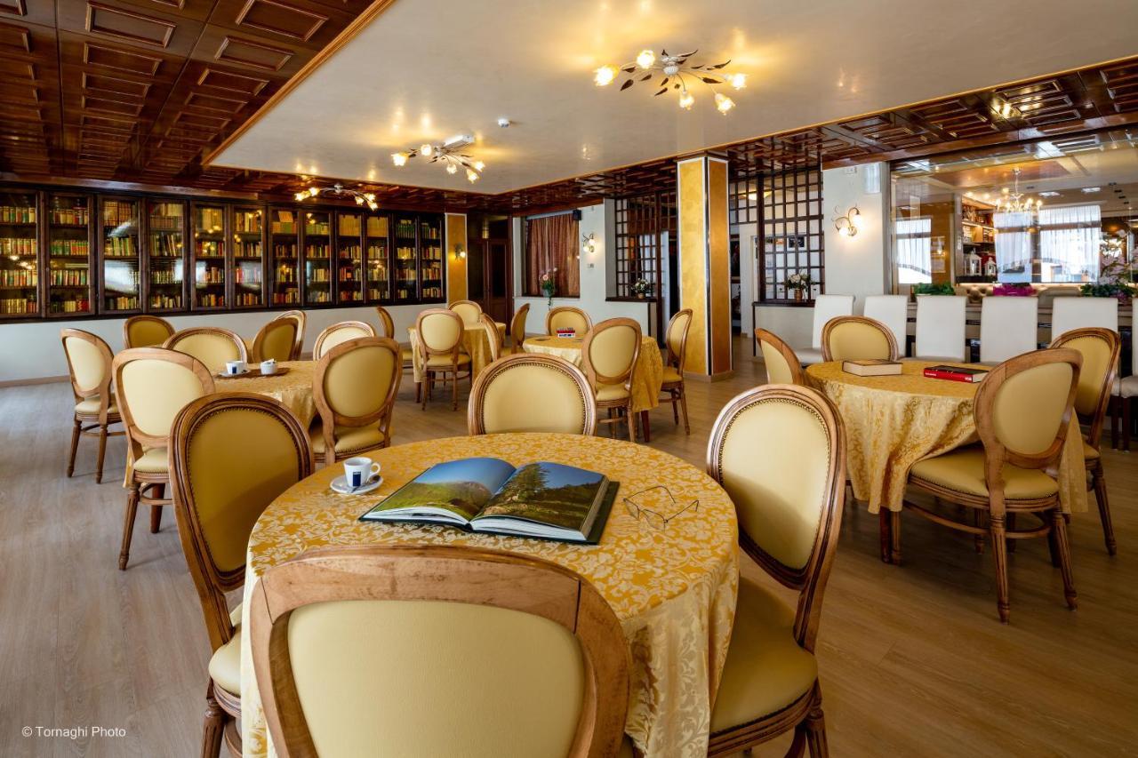 Hotel Alpen Andalo Eksteriør billede