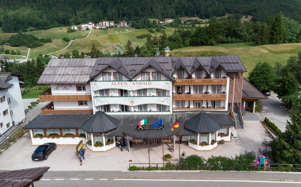 Hotel Alpen Andalo Eksteriør billede