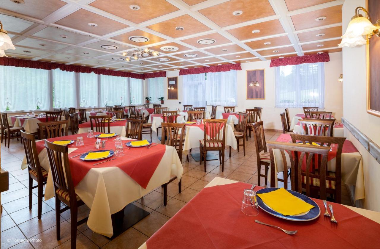 Hotel Alpen Andalo Eksteriør billede