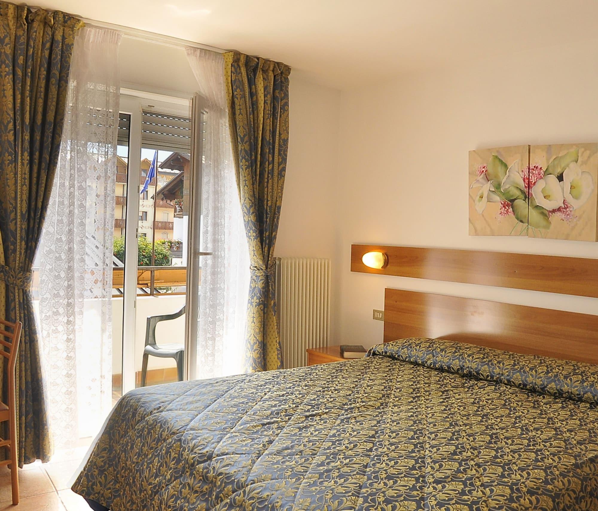 Hotel Alpen Andalo Eksteriør billede