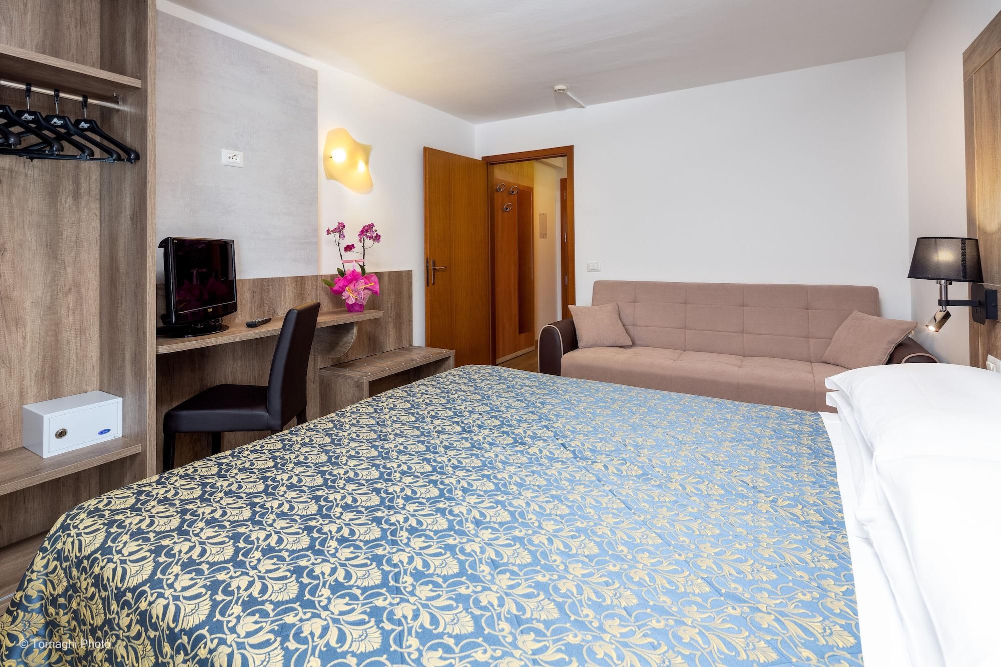 Hotel Alpen Andalo Eksteriør billede